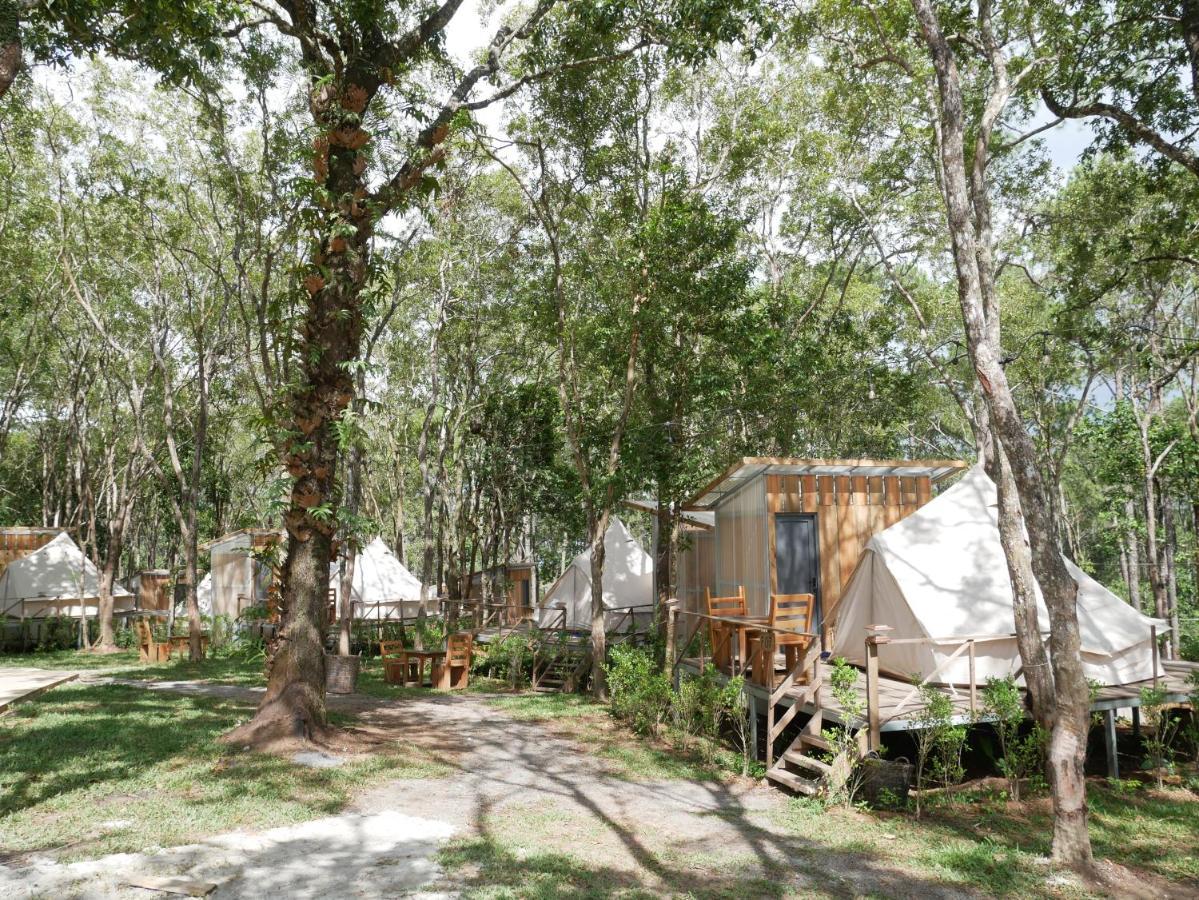 Camping Park Resort Kampong Speu Esterno foto