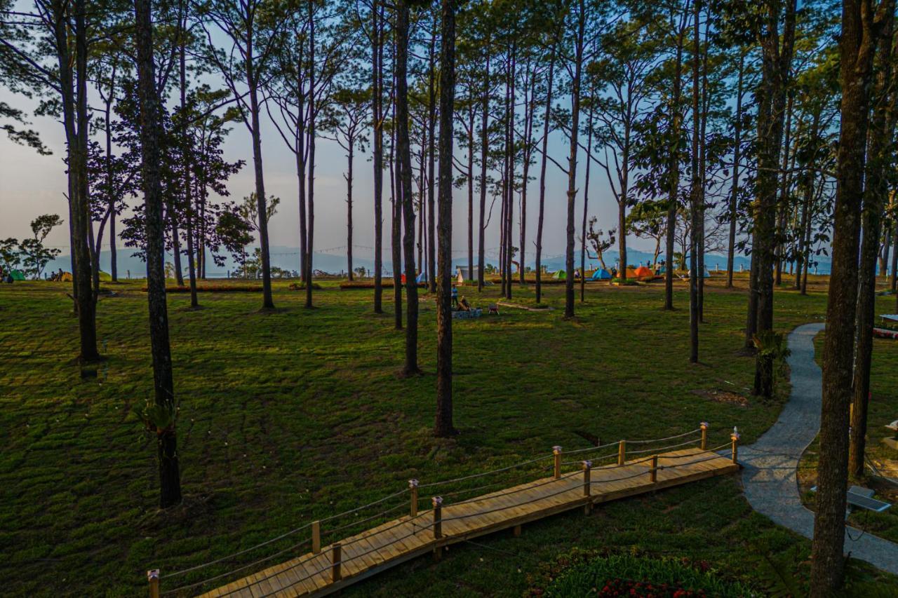 Camping Park Resort Kampong Speu Esterno foto